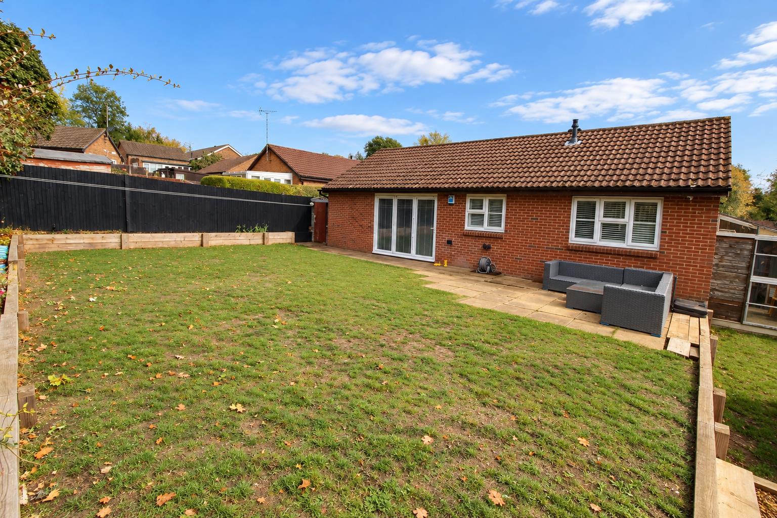 Simons Close, Tilehurst, Reading
